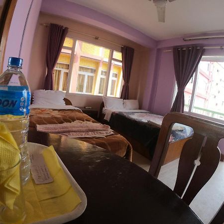 Hotel Pokhara Peace Catmandu Exterior foto