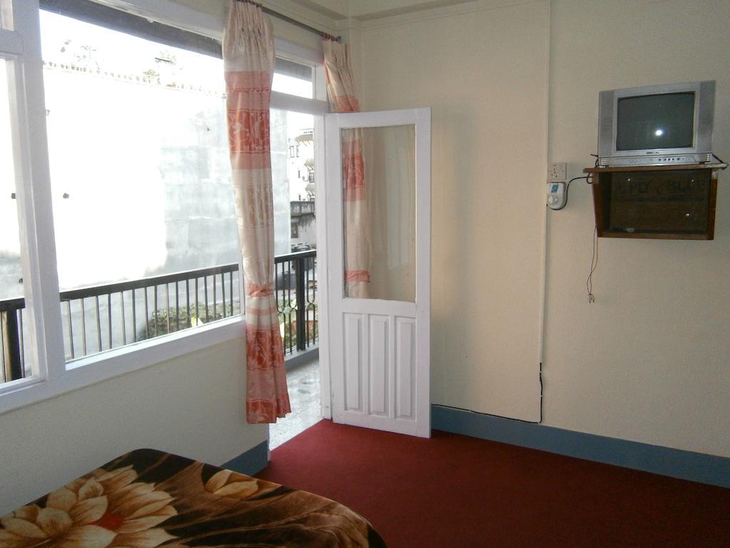 Hotel Pokhara Peace Catmandu Exterior foto