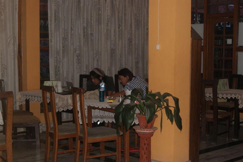 Hotel Pokhara Peace Catmandu Exterior foto